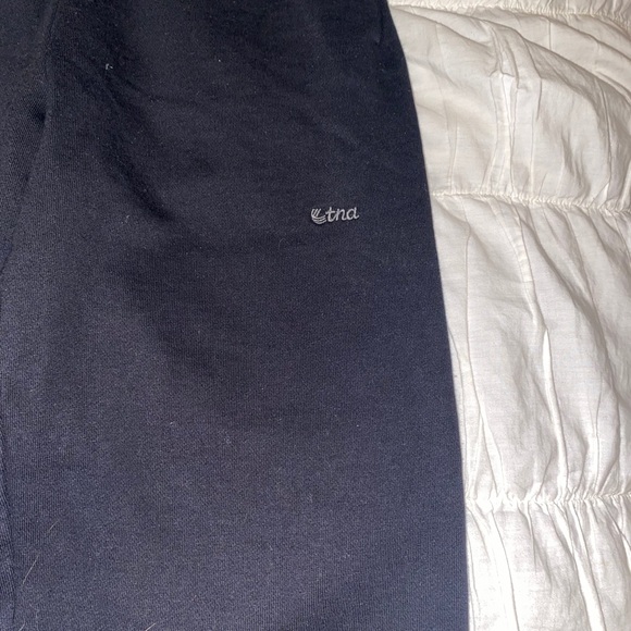 NWT Aritiza oversized black fleece sweatpants - Picture 6 of 7